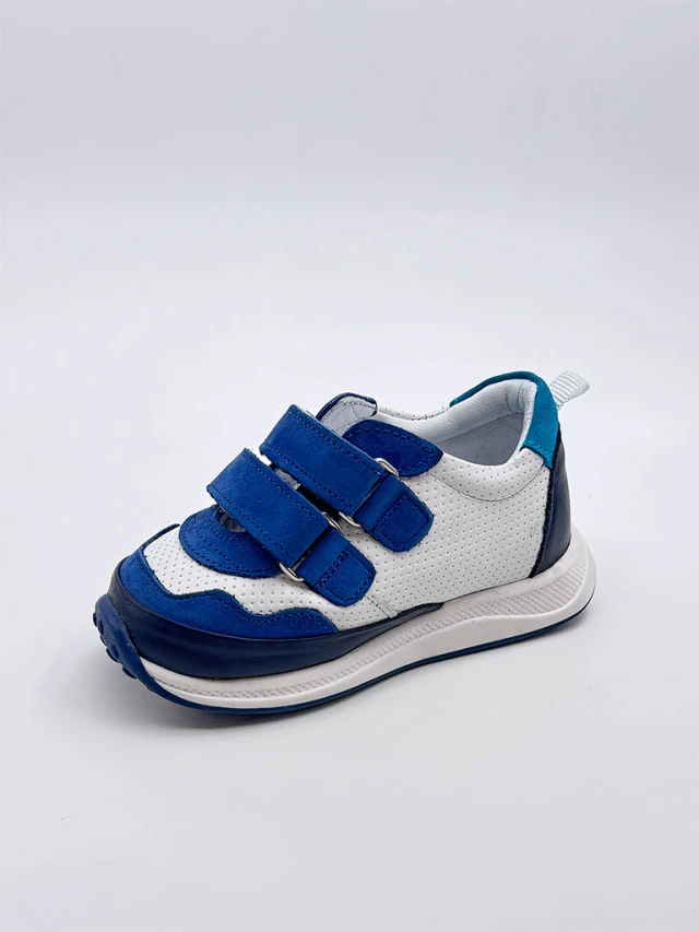 Adidasi baieti Cod AB=03
